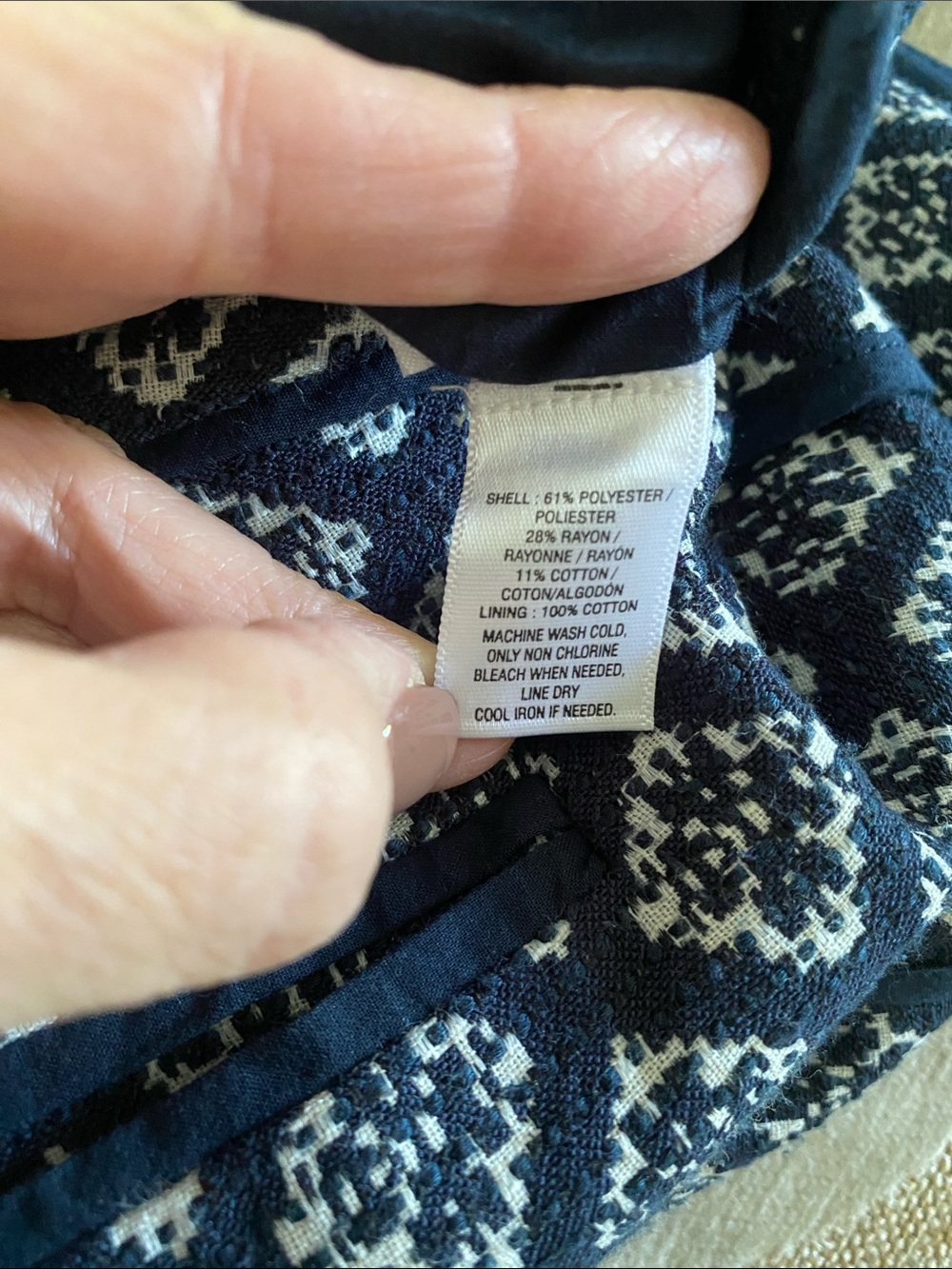 Ann Taylor LOFT Petites 6P Navy White Geometric Skirt 21” - Picture 7 of 9